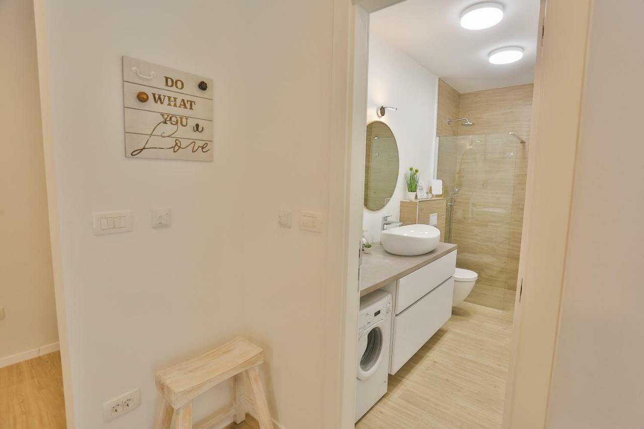 Luxury Urban Villa Apartments With Jacuzzi Split Zewnętrze zdjęcie